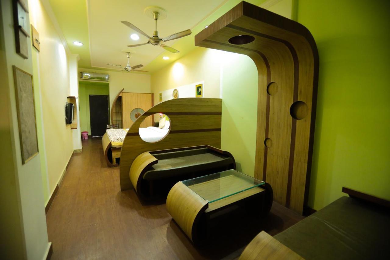 Hotel Vishwanath バラナシ エクステリア 写真