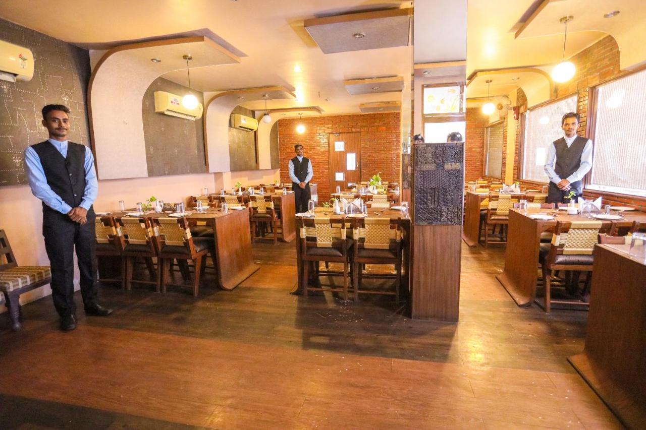 Hotel Vishwanath バラナシ エクステリア 写真
